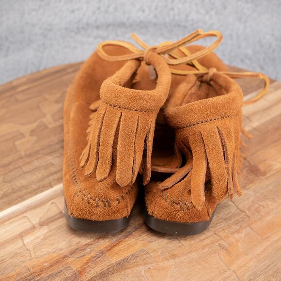 Minnetonka Boots Womens 5.5 Fringe Moccasins Ankle Booties 682 Brown Suede Flats - Picture 6 of 7
